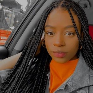 Meet your Posher, Tiara